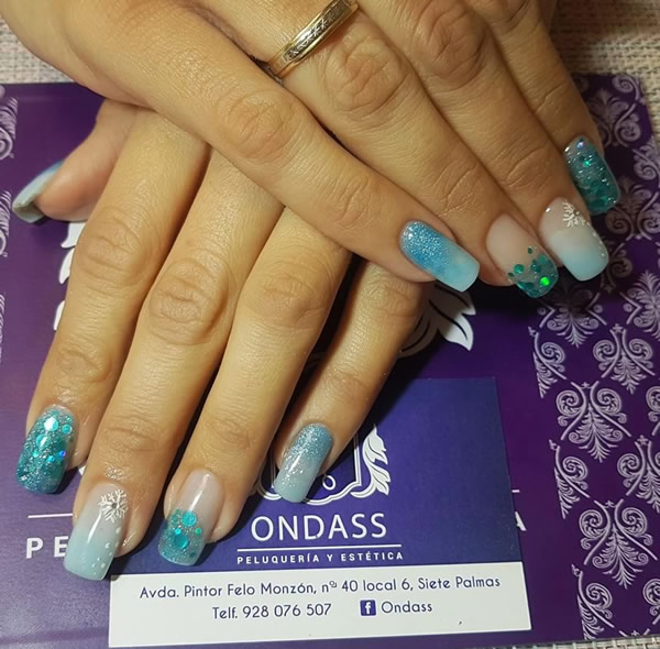 fotos de uñas de porcalana en ondass peluquería y estética